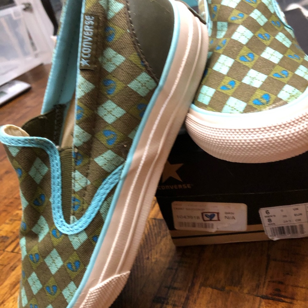 New converse shoes women’s 8 men’s 6 - Picture 6 of 10